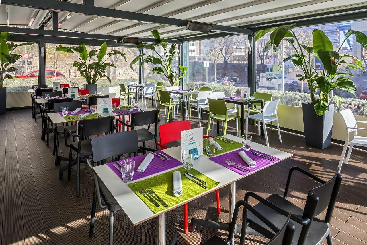 Hotel Zentral Castellana Norte Madrid Bagian luar foto